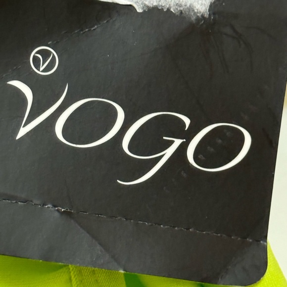 Vogo Athletics Sz S Activewear Top NWT😊😊 - Picture 5 of 9